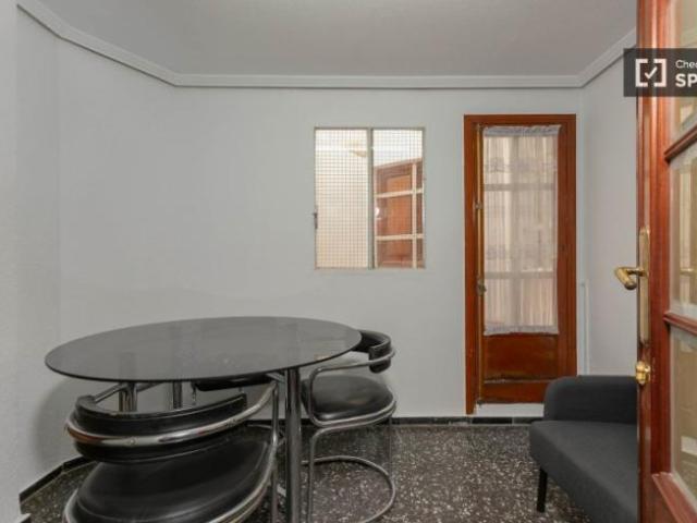 Shared Living/Roommate 5 Dormitorio Valencia Valencia ES91328813