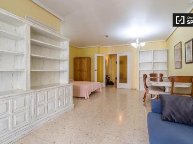 Shared Living/Roommate 5 Dormitorio Valencia Valencia ES91328861