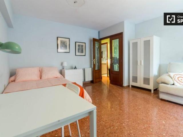Shared Living/Roommate 5 Dormitorio Valencia Valencia ES91328040
