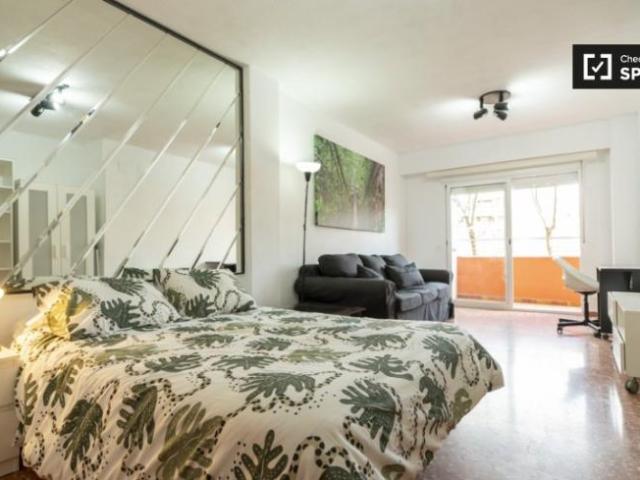 Shared Living/Roommate 5 Dormitorio Valencia Valencia ES91328385