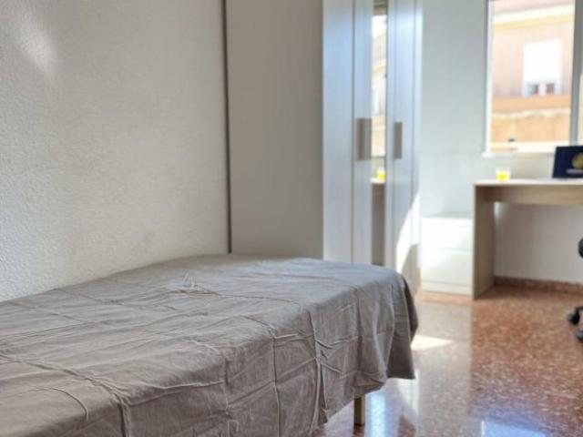 Shared Living/Roommate 5 Dormitorio Valencia Valencia ES97910585