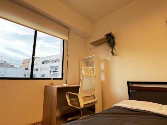 Shared Living/Roommate 5 Dormitorio Valencia Valencia ES97054177