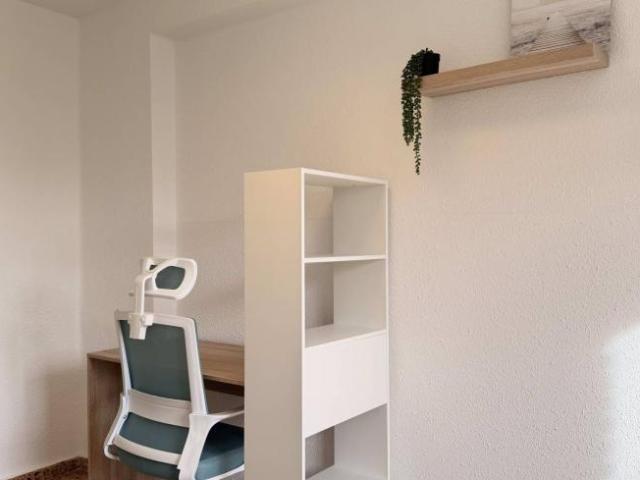 Shared Living/Roommate 5 Dormitorio Valencia Valencia ES98334372