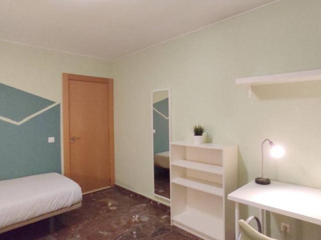 Shared Living/Roommate 5 Dormitorio Zaragoza Zaragoza ES101776202