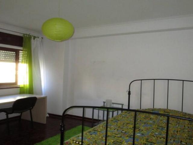 shared living/roommate 5 quarto, Coimbra Coimbra 3030 324 DS90928918