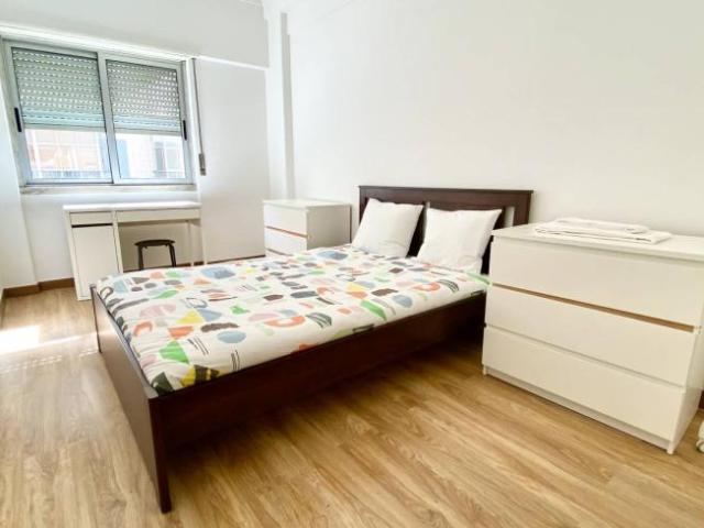 shared living/roommate 5 quarto, lisbon lisbon 1900 010 ES103399581