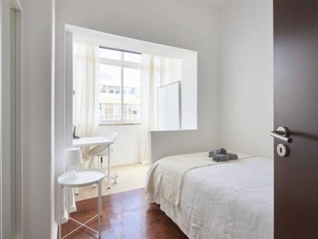 shared living/roommate 5 quarto, Lisbon Lisbon 2800 300 DLS80988319