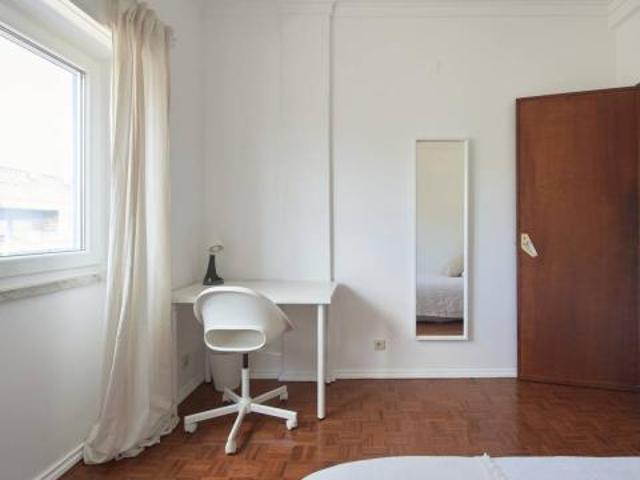 shared living/roommate 5 quarto, Lisbon Lisbon 2800 300 DLS80988323