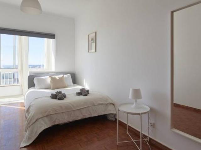shared living/roommate 5 quarto, Lisbon Lisbon 2800 300 ELS80988053