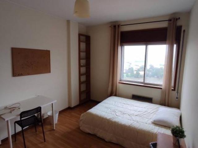 shared living/roommate 5 quarto, Porto Porto 4200 ELS88440472