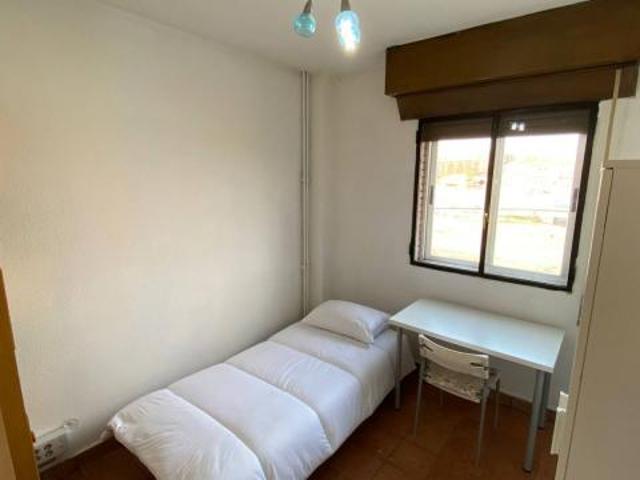 Shared Living/Roommate 6 Dormitorio Madrid Madrid ES56699765