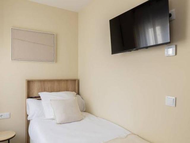 Shared Living/Roommate 6 Dormitorio Madrid Madrid ES83053653