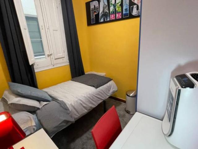 Shared Living/Roommate 6 Dormitorio Madrid Madrid ES93052447