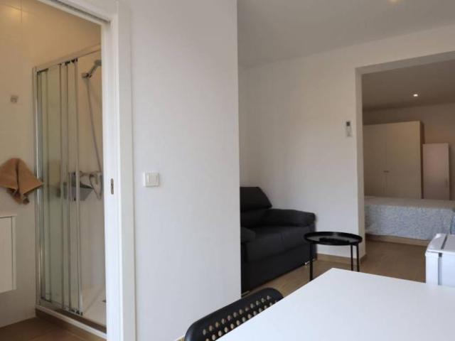 Shared Living/Roommate 6 Dormitorio Madrid Madrid ES93750718