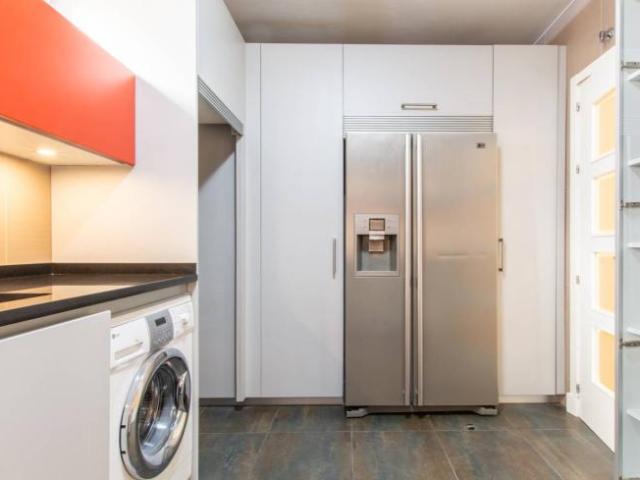 Shared Living/Roommate 6 Dormitorio Madrid Madrid ES96913886