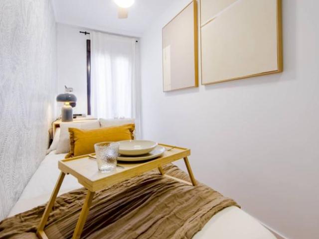 Shared Living/Roommate 6 Dormitorio Madrid Madrid ES97236027