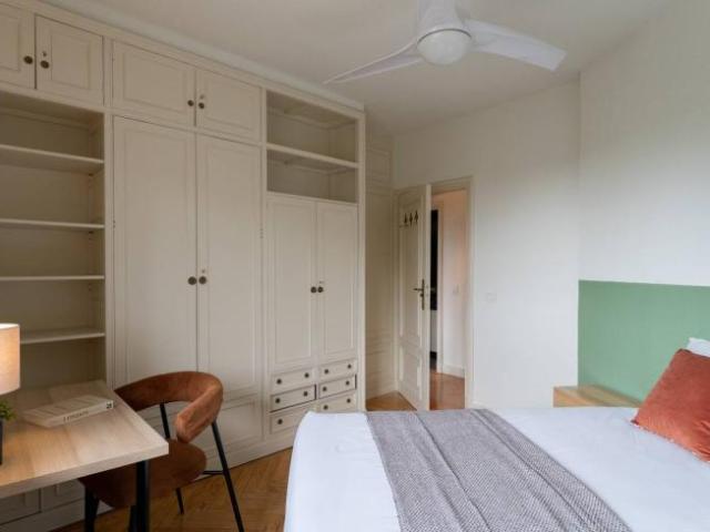 Shared Living/Roommate 6 Dormitorio Madrid Madrid ES98343497
