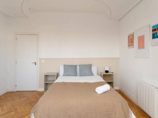 Shared Living/Roommate 6 Dormitorio Madrid Madrid ES98343498
