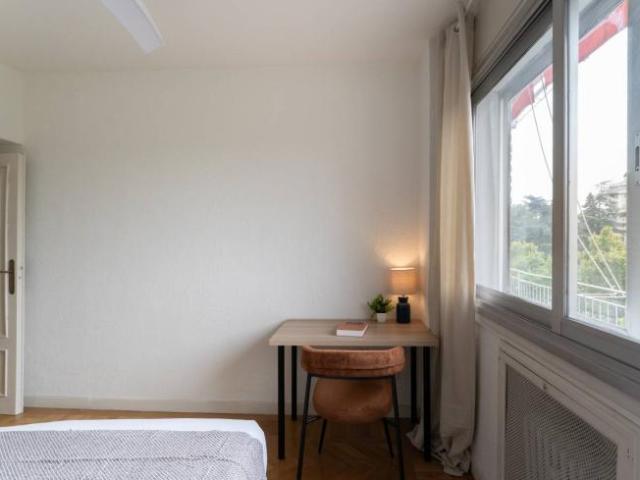 Shared Living/Roommate 6 Dormitorio Madrid Madrid ES98343554