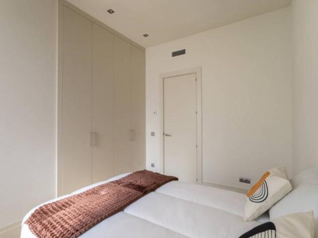 Shared Living/Roommate 6 Dormitorio Madrid Madrid ES98343521
