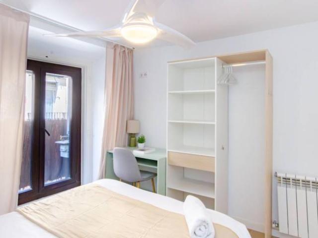 Shared Living/Roommate 6 Dormitorio Madrid Madrid ES98343529
