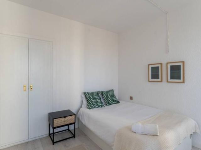 Shared Living/Roommate 6 Dormitorio Madrid Madrid ES98343691