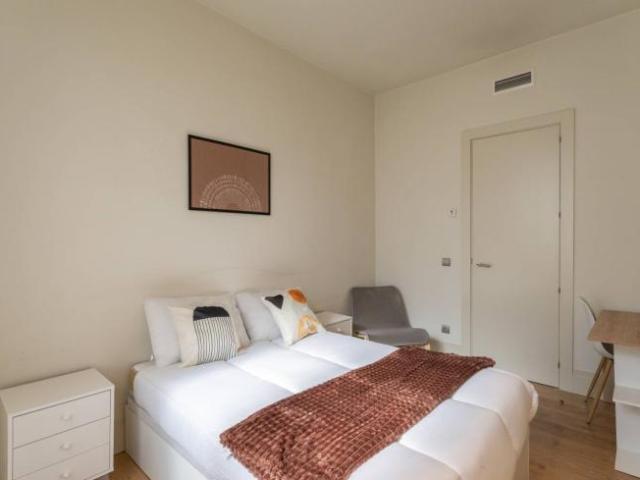 Shared Living/Roommate 6 Dormitorio Madrid Madrid ES98343623