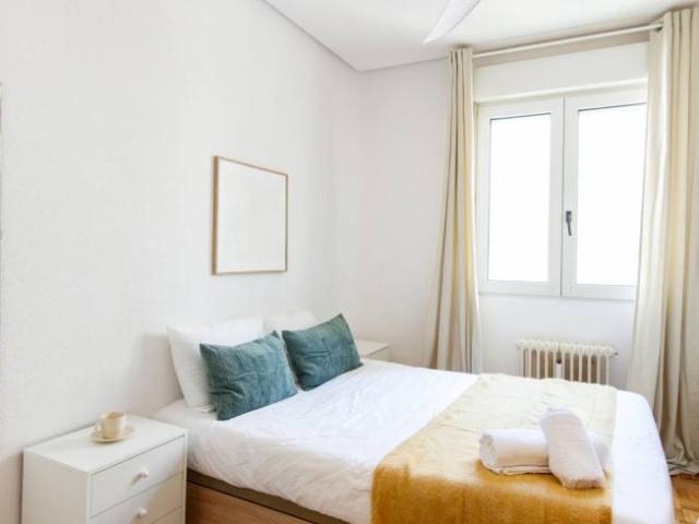 Shared Living/Roommate 6 Dormitorio Madrid Madrid ES98343708