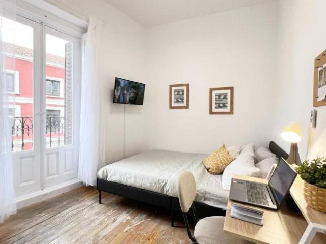Shared Living/Roommate 6 Dormitorio Madrid Madrid ES98498391