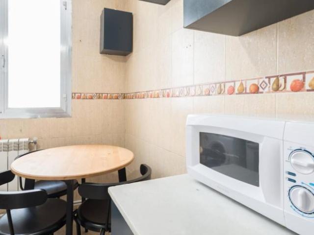 Shared Living/Roommate 6 Dormitorio Madrid Madrid ES101693077