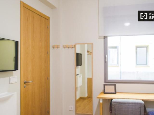 Shared Living/Roommate 6 Dormitorio Madrid Madrid ES101730632
