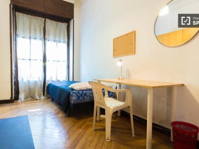 Shared Living/Roommate 6 Dormitorio Madrid Madrid ES101771209