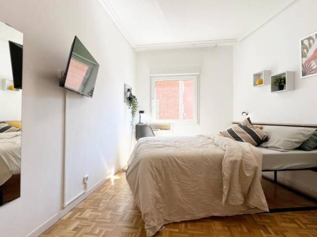 Shared Living/Roommate 6 Dormitorio Madrid Madrid ES101809328