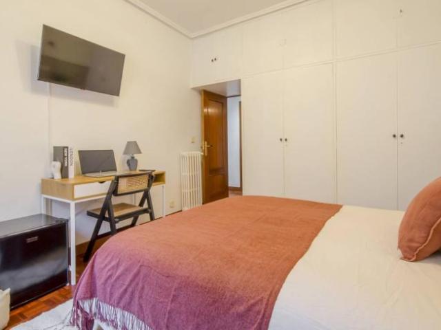 Shared Living/Roommate 6 Dormitorio Madrid Madrid ES101810748