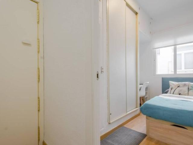 Shared Living/Roommate 6 Dormitorio Madrid Madrid ES101812056