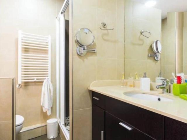 Shared Living/Roommate 6 Dormitorio Madrid Madrid ES101814419