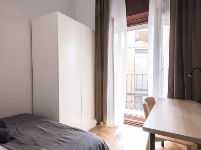 Shared Living/Roommate 6 Dormitorio Madrid Madrid ES101816875