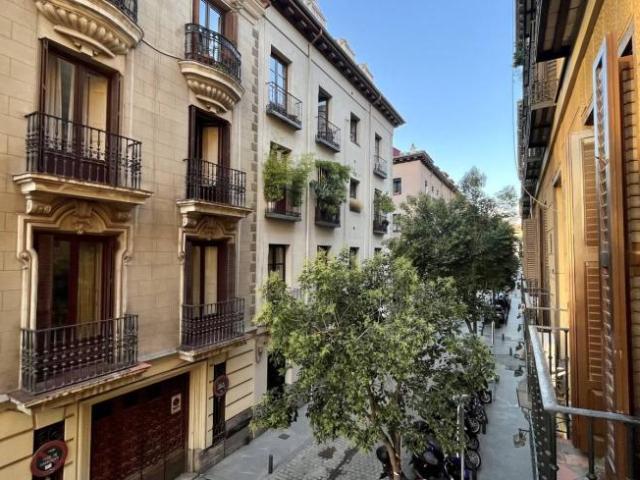 Shared Living/Roommate 6 Dormitorio Madrid Madrid ES101818649