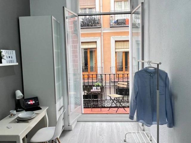Shared Living/Roommate 6 Dormitorio Madrid Madrid ES101840320