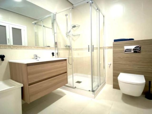 Shared Living/Roommate 6 Dormitorio Madrid Madrid ES101854794