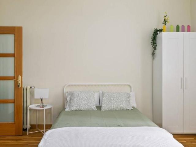 Shared Living/Roommate 6 Dormitorio Madrid Madrid ES101886263