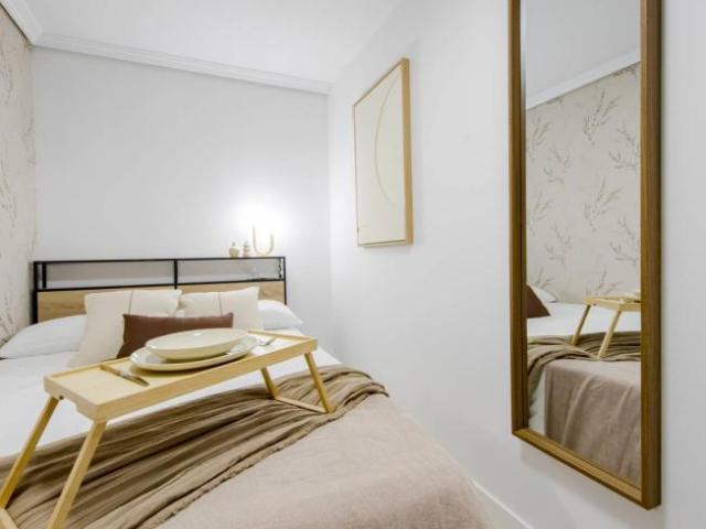 Shared Living/Roommate 6 Dormitorio Madrid Madrid ES102663704