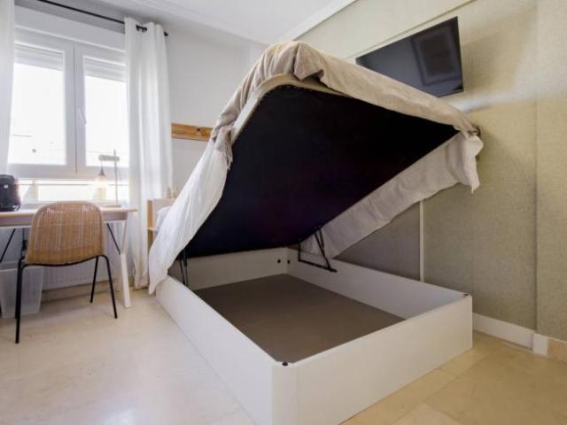Shared Living/Roommate 6 Dormitorio Madrid Madrid ES102663882