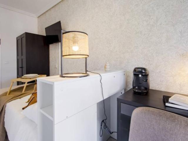 Shared Living/Roommate 6 Dormitorio Madrid Madrid ES102663929