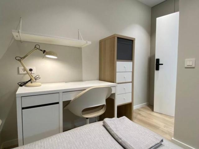 Shared Living/Roommate 6 Dormitorio Madrid Madrid ES102115246