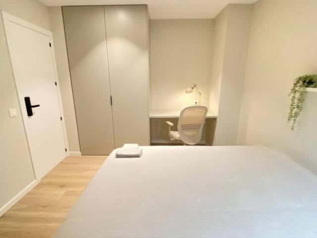 Shared Living/Roommate 6 Dormitorio Madrid Madrid ES102115293