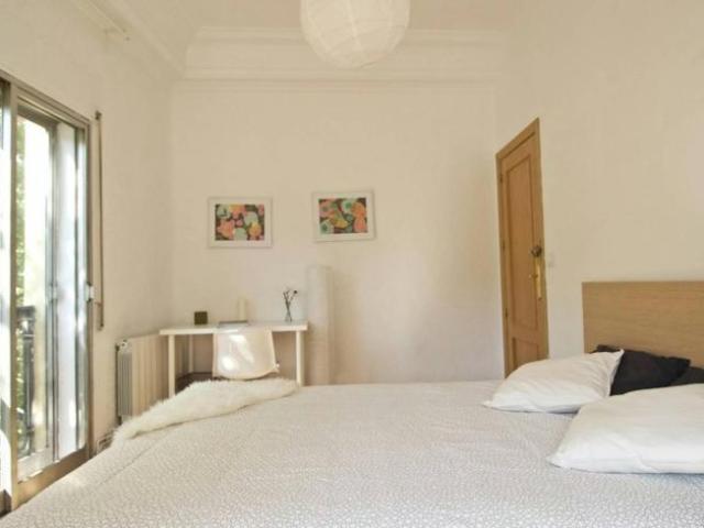 Shared Living/Roommate 6 Dormitorio Madrid Madrid ES103657427