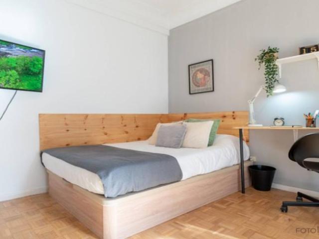 Shared Living/Roommate 6 Dormitorio Madrid Madrid ES103657879