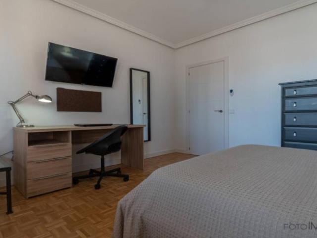 Shared Living/Roommate 6 Dormitorio Madrid Madrid ES103657149