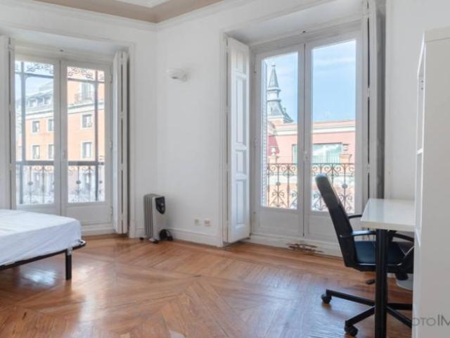 Shared Living/Roommate 6 Dormitorio Madrid Madrid ES103657319